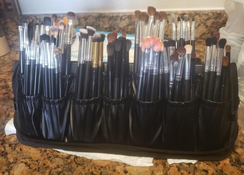 Folding Cosmetic Brush Bag (Black) photo review