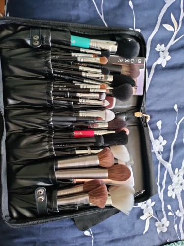 Folding Cosmetic Brush Bag (Black) photo review